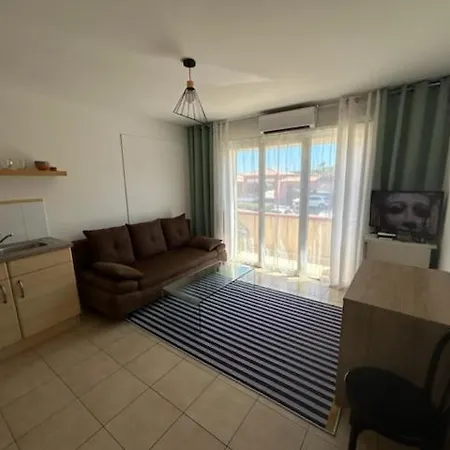 Apartment T2 Domino *